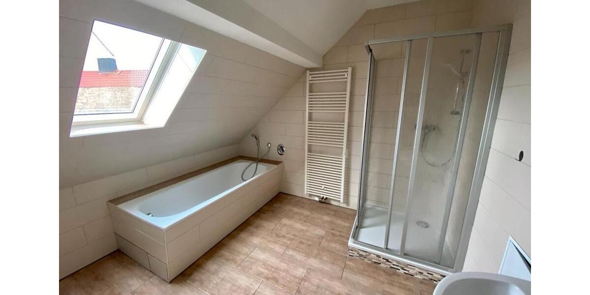 Dachgeschoßwohnung Bitterfeld-Wolfen Bitterfeld - 2 Zimmer, 53 m&sup2;, 480&euro; | Angebot:26197250