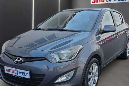 Hyundai i20 53.343 km 7.490 &euro; Sandersdorf-Brehna 06796