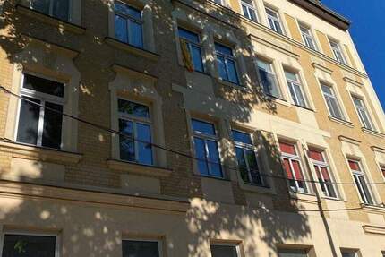 Zimmer Halle (Saale) Damaschkestraße - 3 Zimmer, 94 m&sup2;, 685&euro; | Angebot:26105672