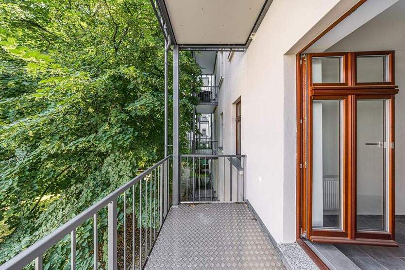 Helle 2-Zimmer-Wohnung mit Charme - frisch renoviert und einzugsbereit