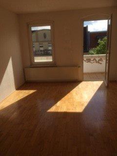 Etagenwohnung Halle (Saale) Damaschkestraße - 3 Zimmer, 92 m&sup2;, 795&euro; | Angebot:26394634