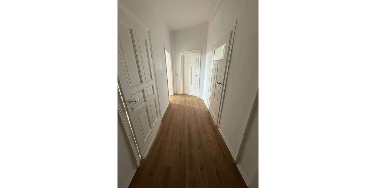 Etagenwohnung Halle Büschdorf - 3 Zimmer, 70 m&sup2;, 450&euro; | Angebot:27592279