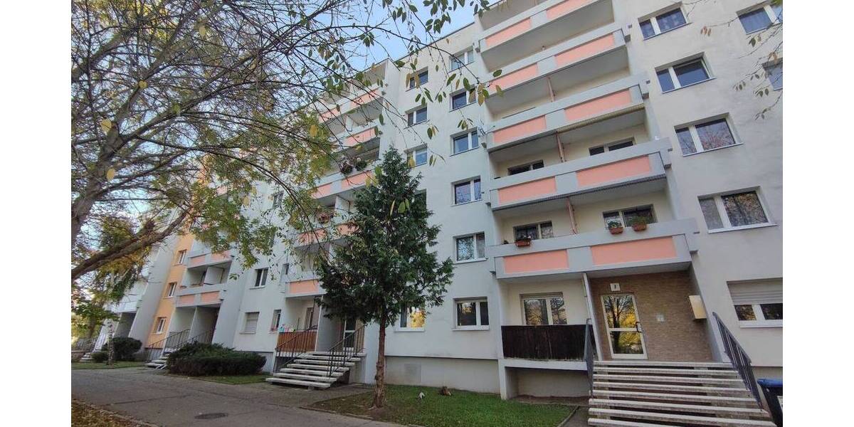 Etagenwohnung Halle (Saale) Südliche Neustadt - 3 Zimmer, 57 m&sup2;, 342&euro; | Angebot:26758666