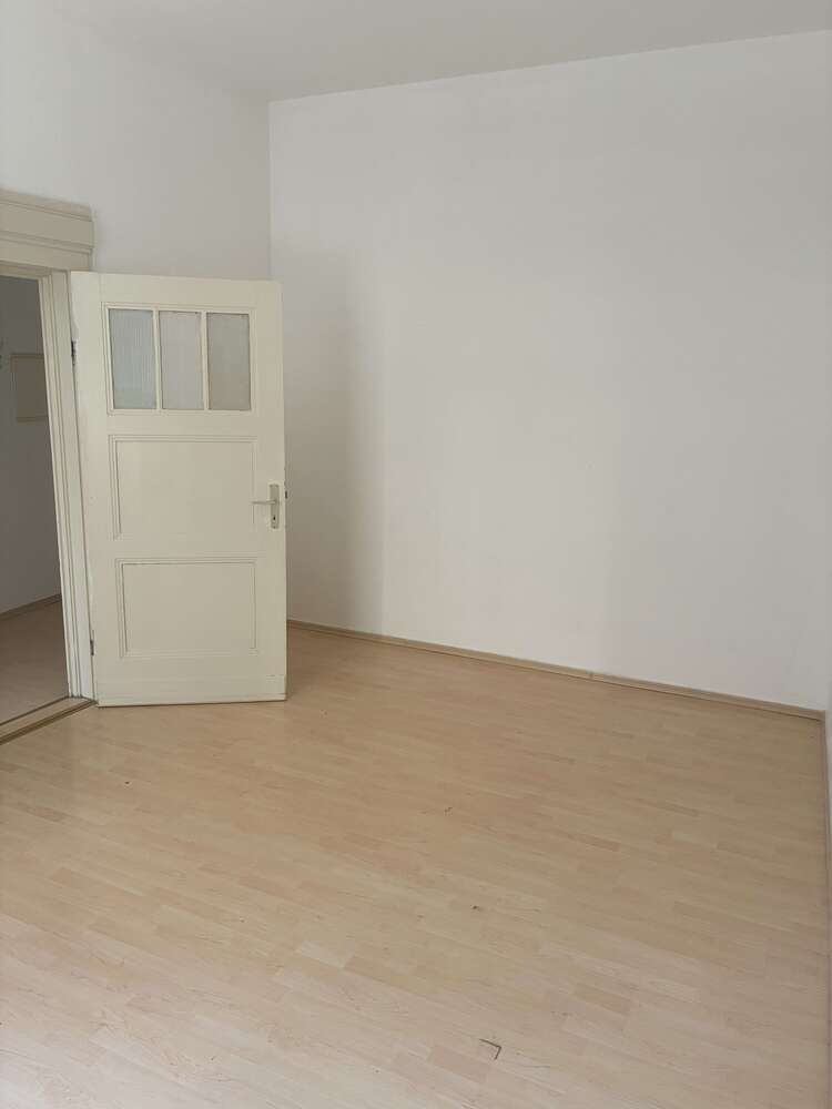 Wohnung zum Mieten in Halle 315 € 30 m²
