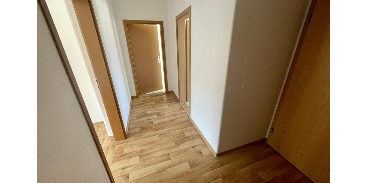 Etagenwohnung Bad Dürrenberg - 3 Zimmer, 66 m&sup2;, 415&euro; | Angebot:24864785