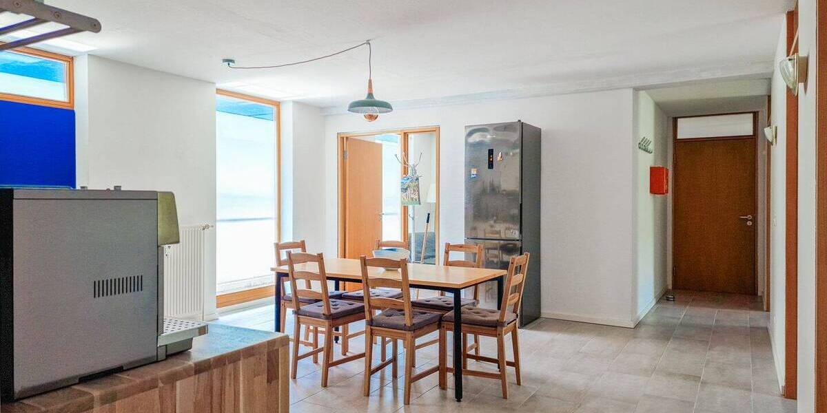 Etagenwohnung Merseburg Neumarkt (Vorstadt) - 6 Zimmer, 171 m&sup2;, 1.980&euro; | Angebot:26806442