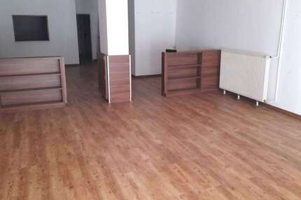 Gewerbeobjekt Halle (Saale) Halle-Neustadt - 680&euro; | Angebot:22720498