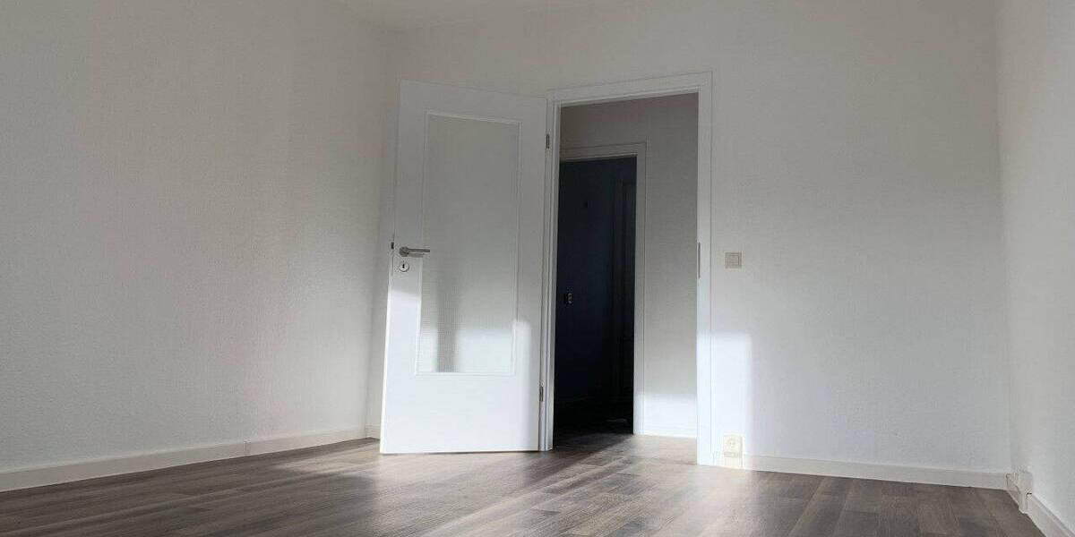 Etagenwohnung Bad Dürrenberg Lennewitz - 2 Zimmer, 48 m&sup2;, 308&euro; | Angebot:26933661