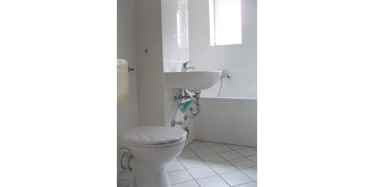 Etagenwohnung Markranstädt OT Kulkwitz Kulkwitz - 4 Zimmer, 61 m&sup2;, 90.000&euro; | Angebot:25698224