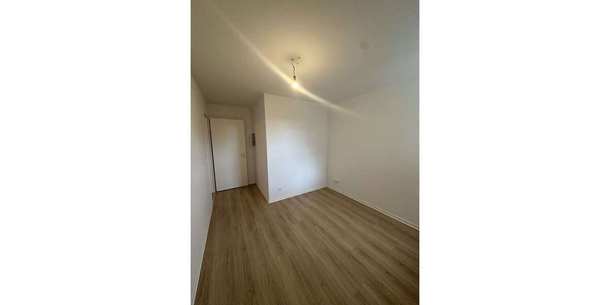 4-Zimmer-Wohnung mit Balkon, offener Küche, Gäste-WC 4 zimmer