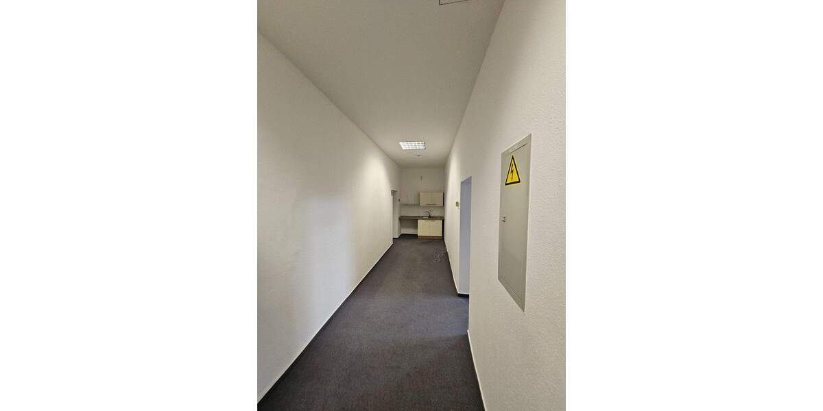 Gewerbeobjekt Halle (Saale) Innenstadt - 1 Zimmer, 210 m&sup2;, 1.175&euro; | Angebot:25899475