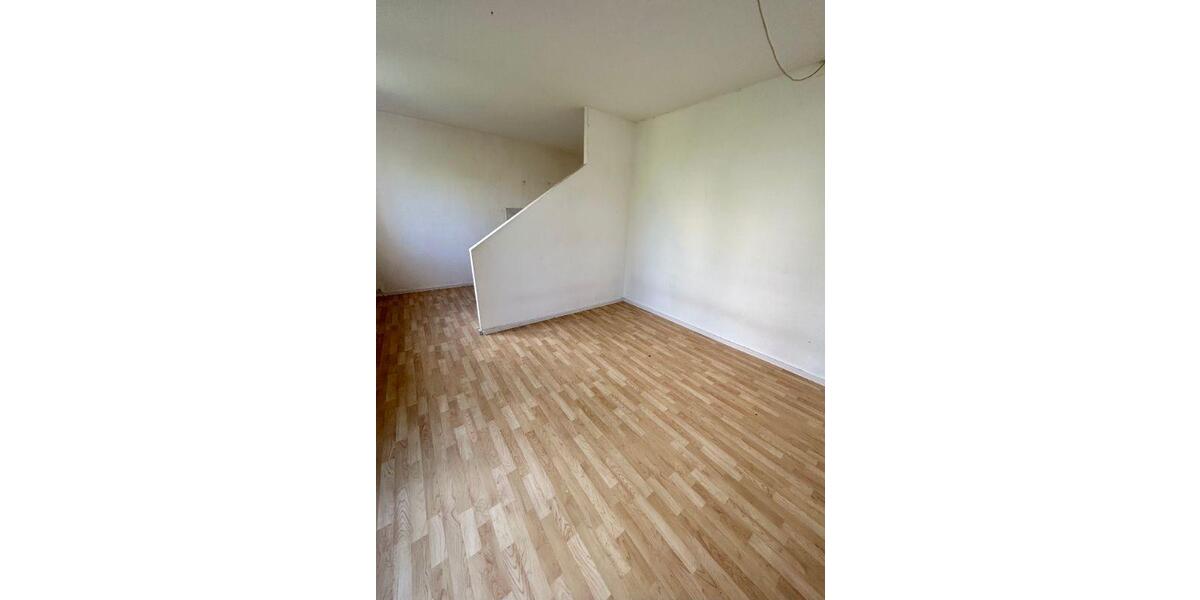 Etagenwohnung Halle (Saale) Halle-Neustadt - 4 Zimmer, 66 m&sup2;, 460&euro; | Angebot:23887517