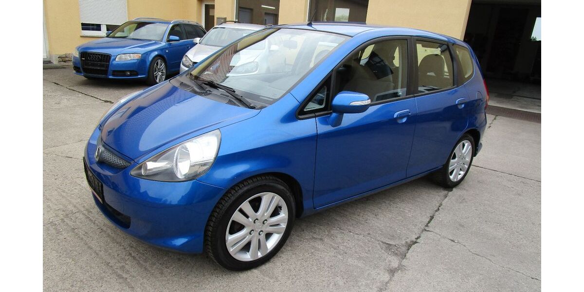 Honda Jazz 141.680 km 4.790 &euro; Lützen 06686