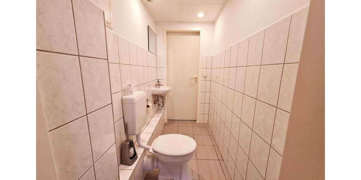 Gewerbeobjekt Halle (Saale) Damaschkestraße - 270&euro; | Angebot:24592430