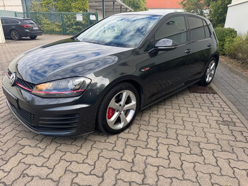 VW Golf 99.950 km 14.999 € Kabelsketal 06184