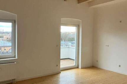 Wohnung zum Mieten in Halle (Saale) 680 € 78 m²