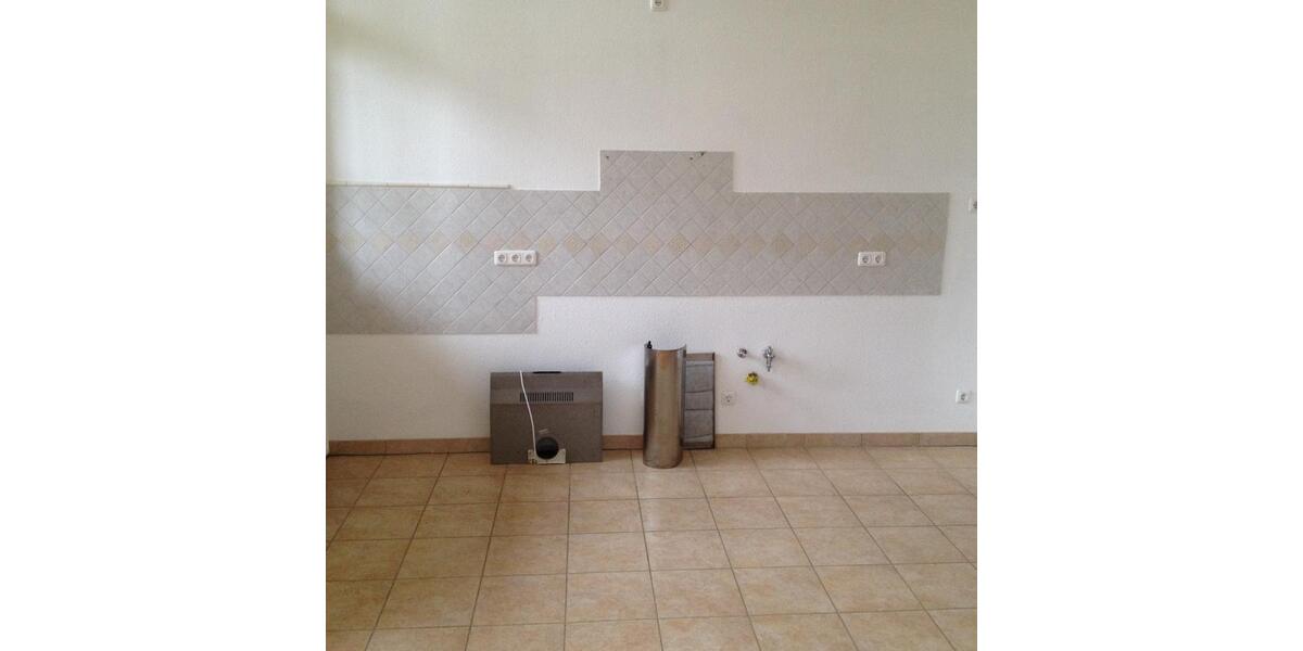 Erdgeschoßwohnung Bitterfeld-Wolfen Wolfen - 2 Zimmer, 49 m&sup2;, 66.000&euro; | Angebot:27196331