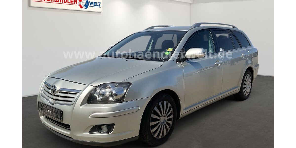Toyota Avensis 222.939 km 3.299 &euro; Brehna 06796