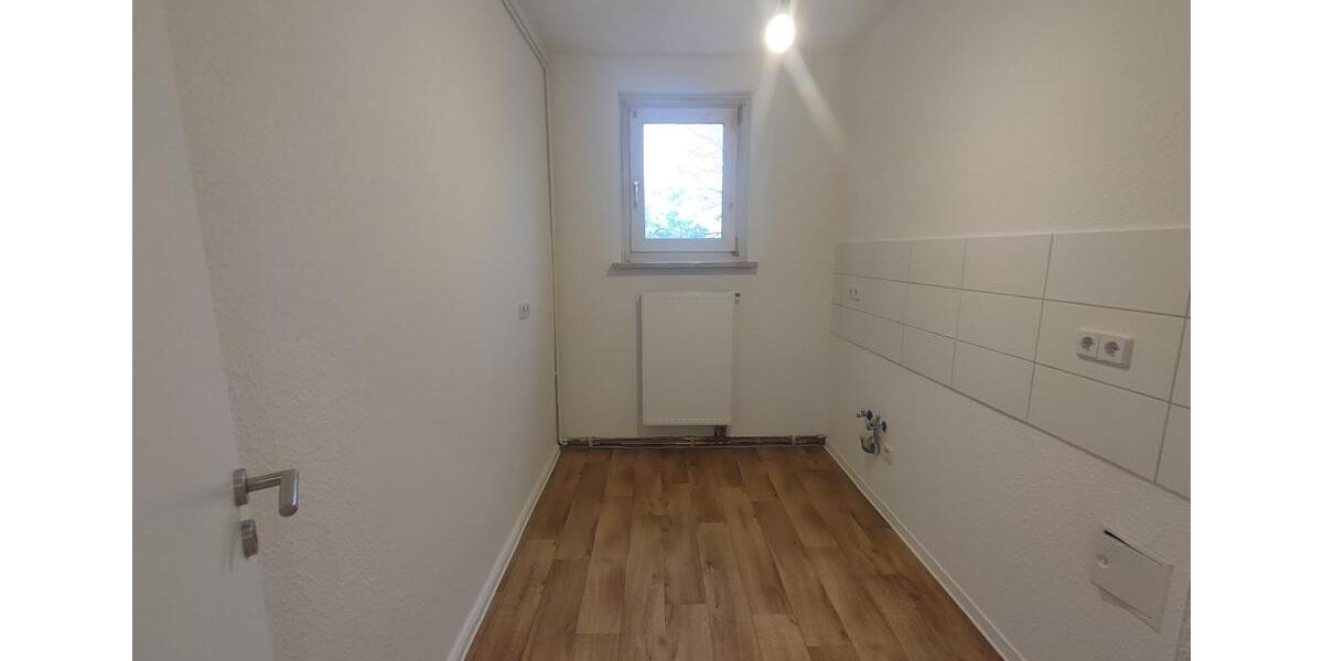 Erdgeschoßwohnung Merseburg - 2 Zimmer, 49 m&sup2;, 345&euro; | Angebot:26304901