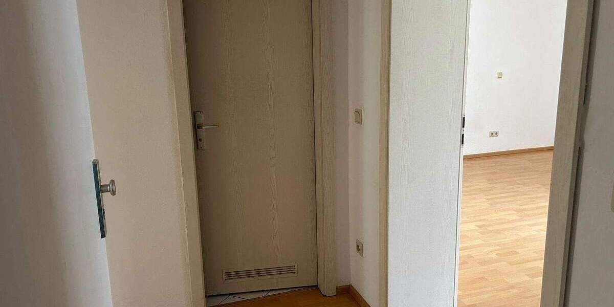 Etagenwohnung Halle (Saale) Altstadt - 3 Zimmer, 75 m&sup2;, 600&euro; | Angebot:26170816