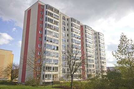 Wohnung zum Mieten in Halle (Saale) 383 € 57.92 m²