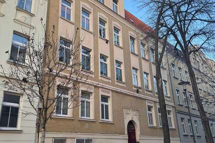 Wohnung Halle (Saale) Lutherplatz/Thüringer Bahnhof - 3 Zimmer, 72 m&sup2;, 537&euro; | Angebot:26186836