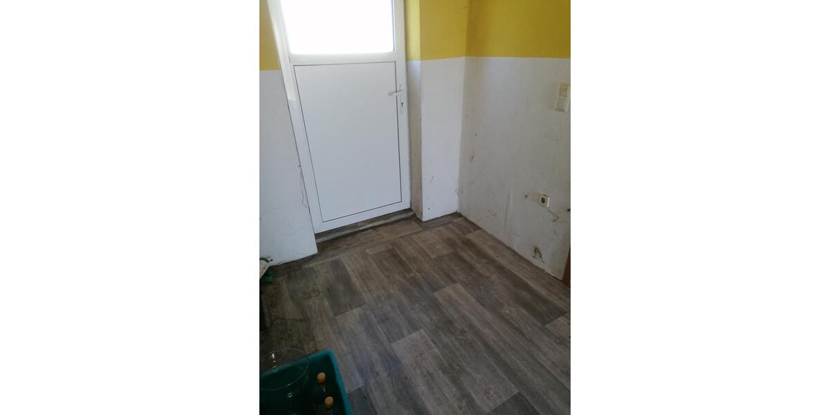 Reihenhaus Südliches Anhalt - 8 Zimmer, 66 m&sup2;, 504&euro; | Angebot:27623930