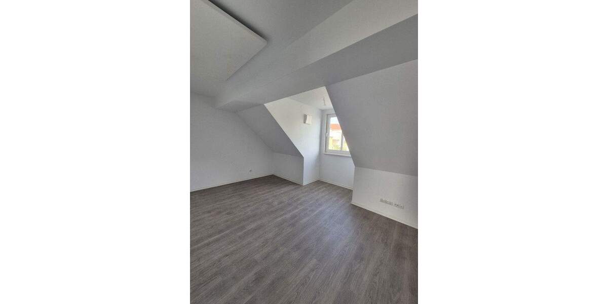 Etagenwohnung Delitzsch - 3 Zimmer, 107 m&sup2;, 960&euro; | Angebot:25880867