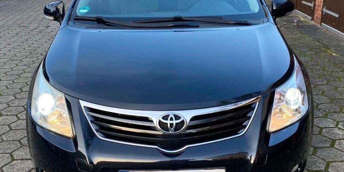 Toyota Avensis 300.000 km 4.500 &euro; Rackwitz 04519