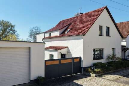 Haus Halle Halle-Neustadt - 4 Zimmer, 150 m&sup2;, 395.000&euro; | Angebot:26999542