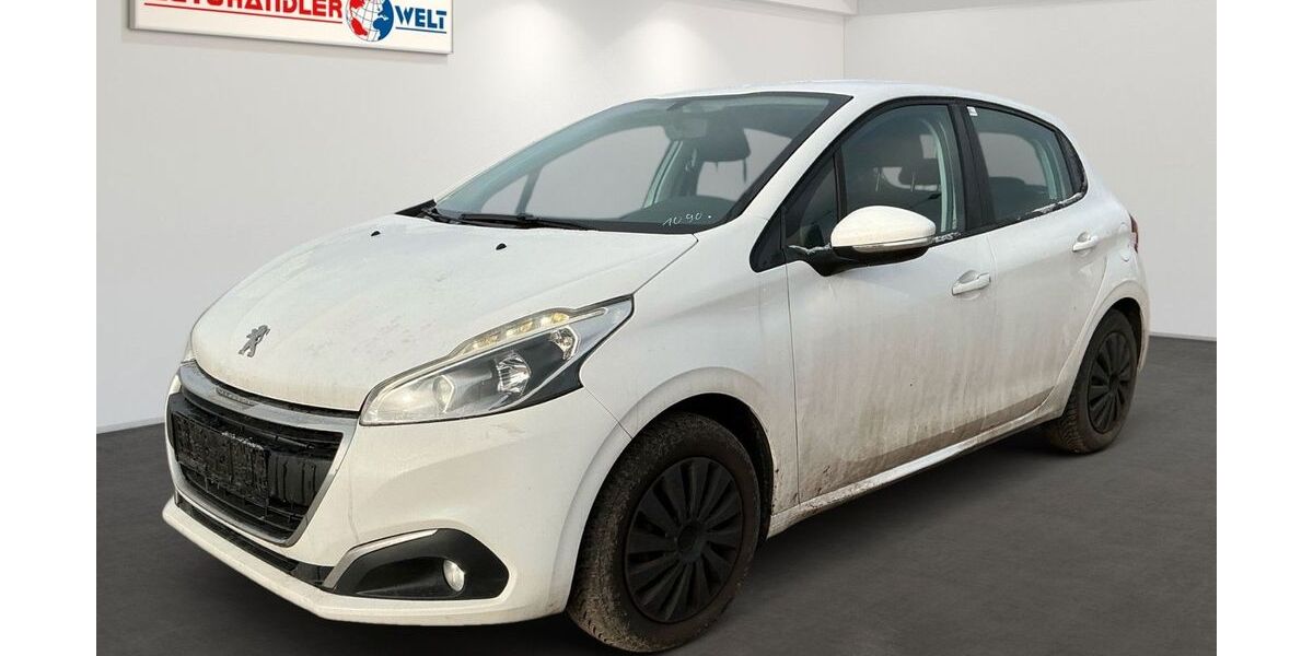 Peugeot 208 90.371 km 2.399 &euro; Brehna 06796