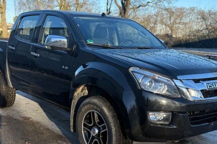 Isuzu D-Max 335.670 km 11.781 &euro; Bitterfeld 06749