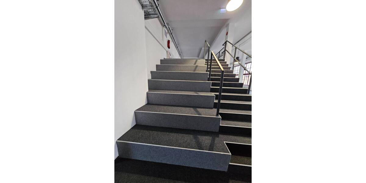 Gewerbeobjekt Halle Lutherplatz - 7 Zimmer, 908 m&sup2;, 9.536&euro; | Angebot:26029558