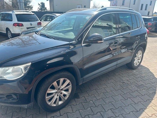 VW Tiguan 220.000 km 3.000 &euro; Halle/Saale 06116