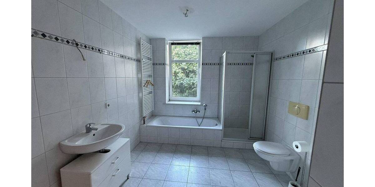 Etagenwohnung Markranstädt - 4 Zimmer, 111 m&sup2;, 950&euro; | Angebot:26891782