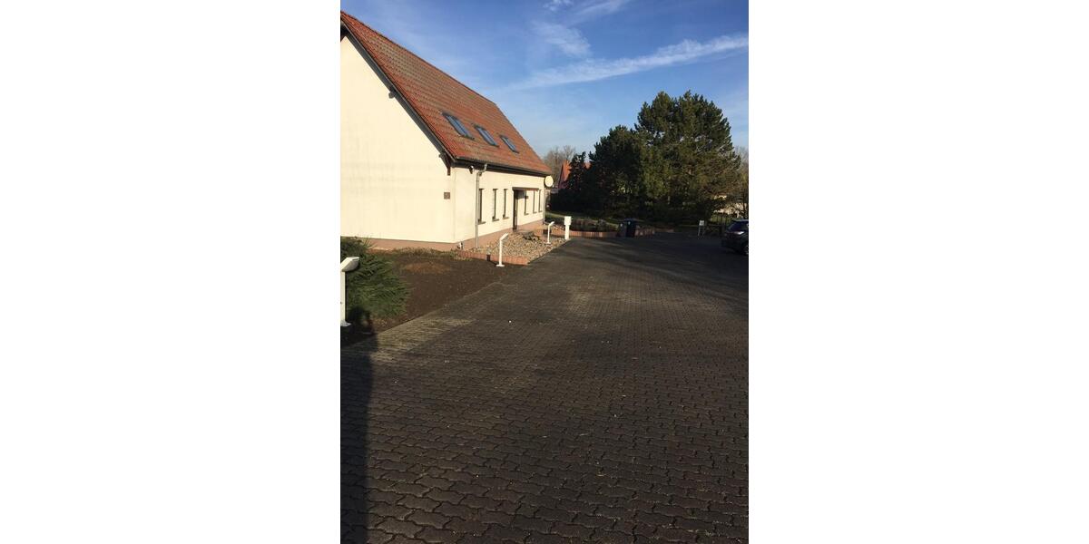 Einfamilienhaus Köthen (Anhalt) - 7 Zimmer, 180 m&sup2;, 340.000&euro; | Angebot:24272661