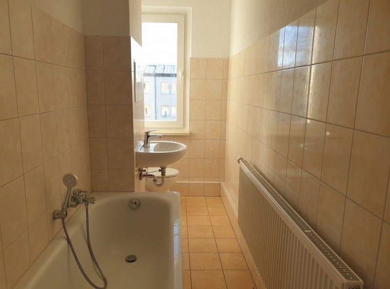 Etagenwohnung Braunsbedra Neumark - 2 Zimmer, 47 m&sup2;, 284&euro; | Angebot:25726590