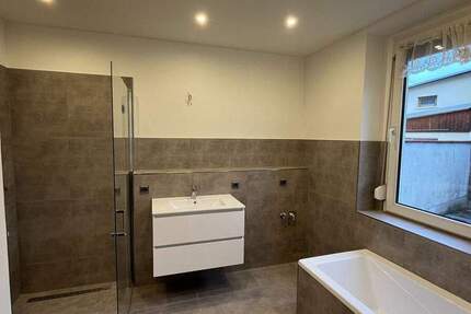 Haus Schkeuditz Radefeld - 4 Zimmer, 80 m&sup2;, 315.000&euro; | Angebot:25290547