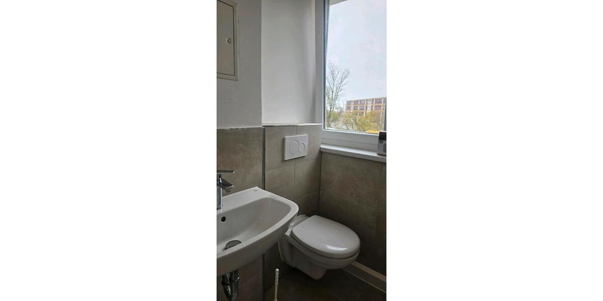 Etagenwohnung Halle (Saale) Gesundbrunnen - 3 Zimmer, 61 m&sup2;, 520&euro; | Angebot:26230969
