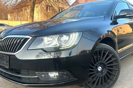 Skoda Superb 332.000 km 6.490 &euro; Schkopau / OT Wallendorf 06258