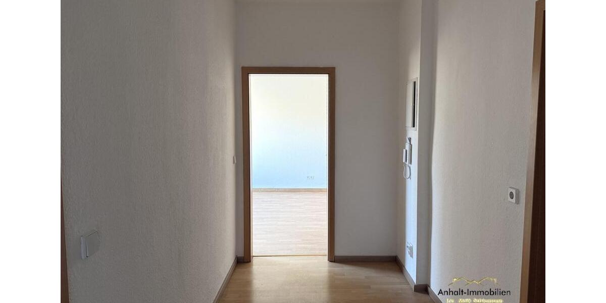 Etagenwohnung Bitterfeld-Wolfen Bitterfeld - 2 Zimmer, 69 m&sup2;, 410&euro; | Angebot:25342043