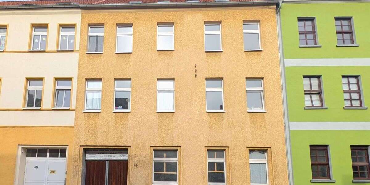 Etagenwohnung Bitterfeld Bitterfeld - 3 Zimmer, 84 m&sup2;, 480&euro; | Angebot:25567607