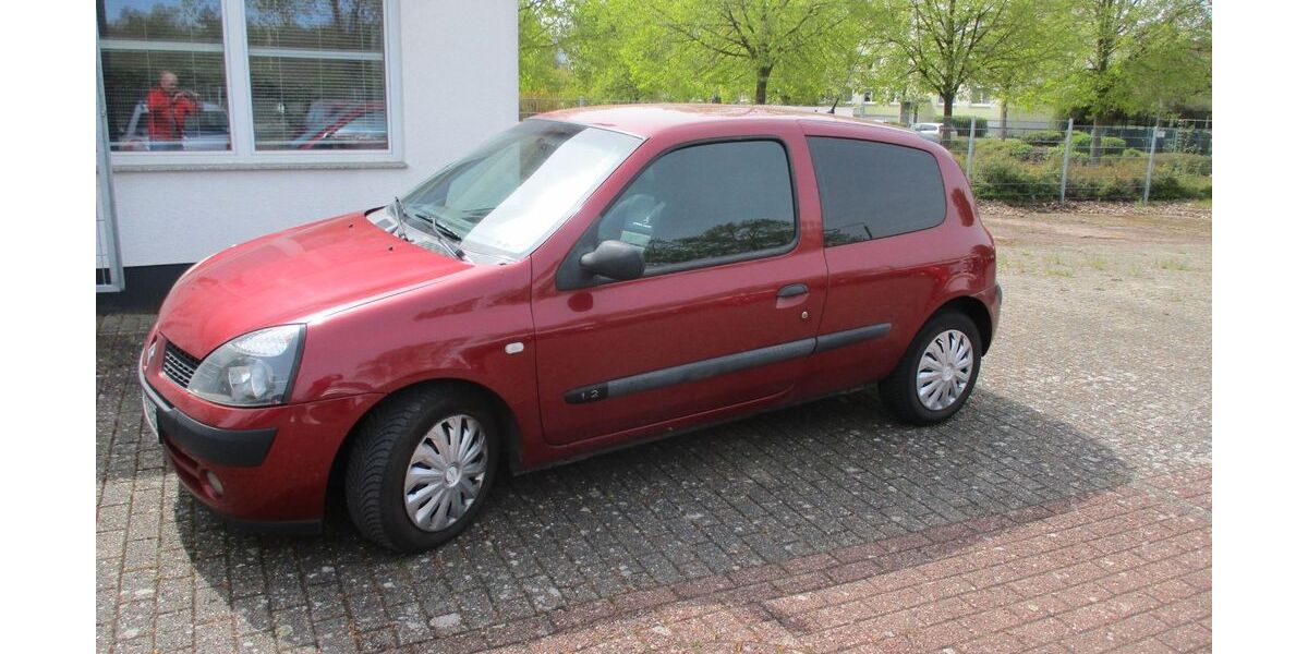 Renault Clio 159.000 km 990 &euro; Köthen 06366
