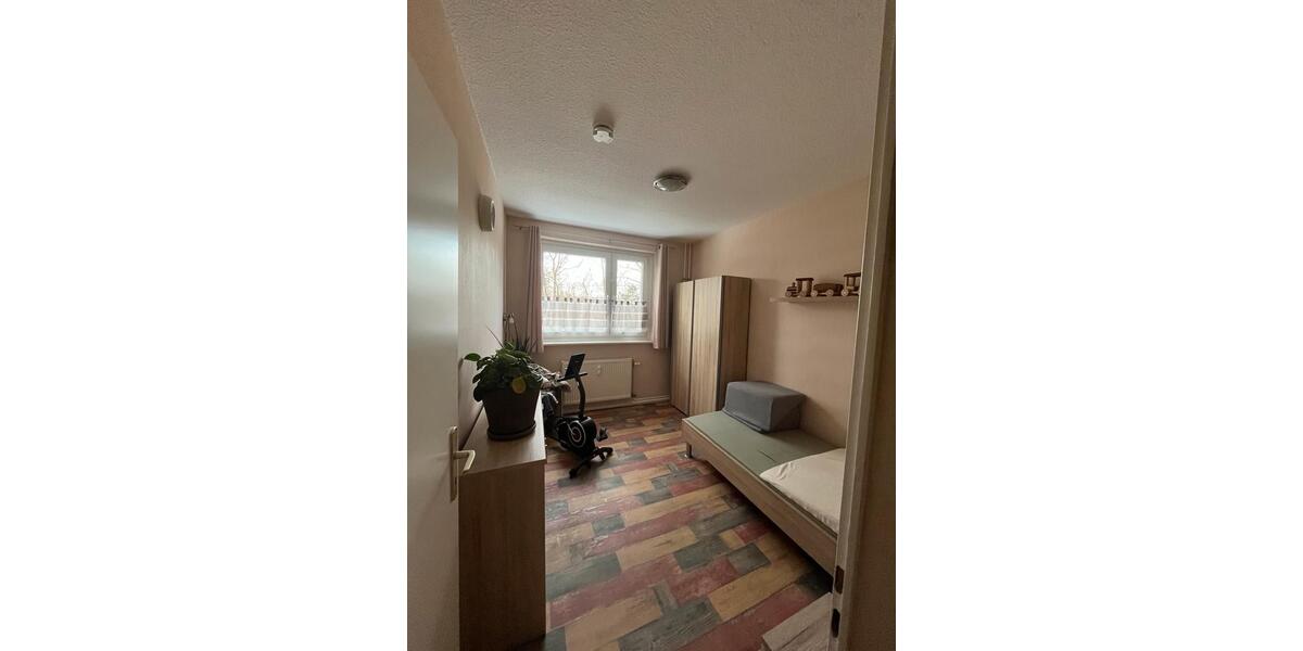 Etagenwohnung Halle (Saale) Halle-Neustadt - 3 Zimmer, 59 m&sup2;, 501&euro; | Angebot:24507029