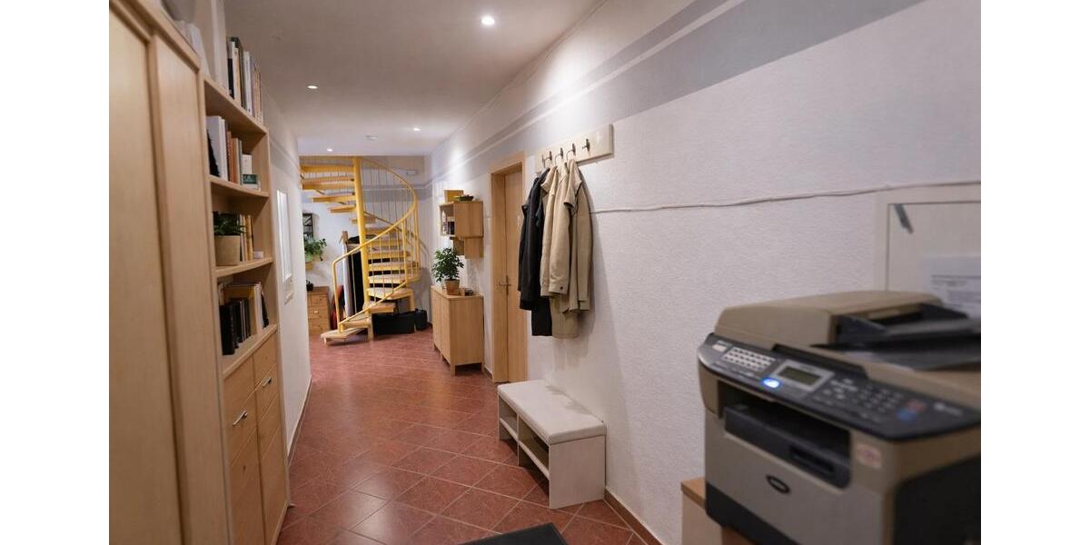 Maisonettenwohnung Halle (Saale) Damaschkestraße - 3 Zimmer, 110 m&sup2;, 195.000&euro; | Angebot:26370276