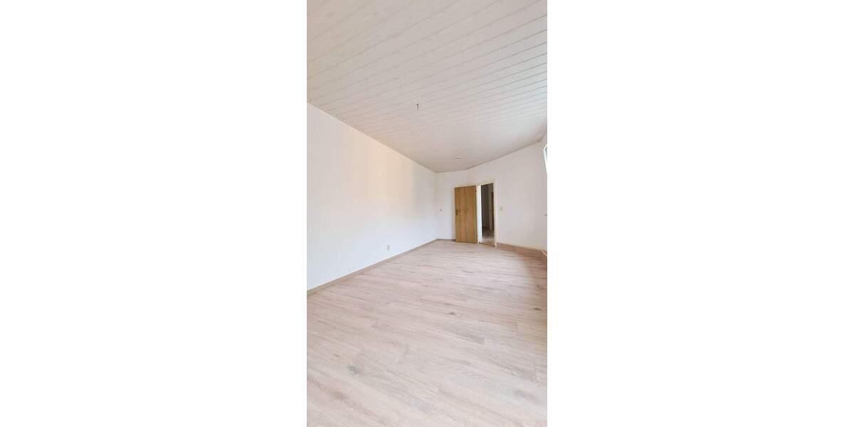 Etagenwohnung Köthen (Anhalt) Köthen - 2 Zimmer, 75 m&sup2;, 425&euro; | Angebot:25728173