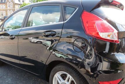 Ford Fiesta 89.000 km 7.940 &euro; Halle/ Saale 06116