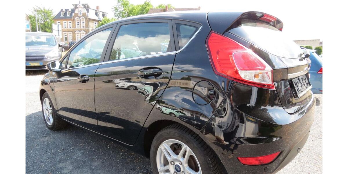Ford Fiesta 89.000 km 7.940 &euro; Halle/ Saale 06116