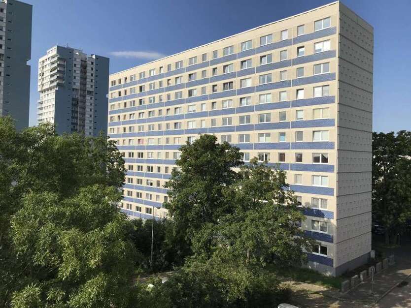 Wohnung zum Mieten in Halle (Saale) 200 € 34.84 m²