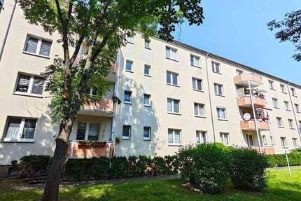 Wohnung Merseburg Kötzschen - 2 Zimmer, 49 m&sup2;, 299&euro; | Angebot:25372916